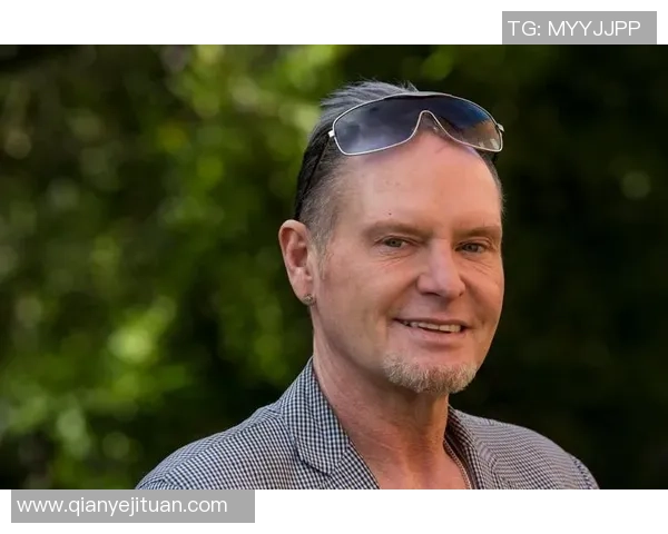 狮王绿茵逐梦时刻全纪录震撼图集展现足球巨星风采