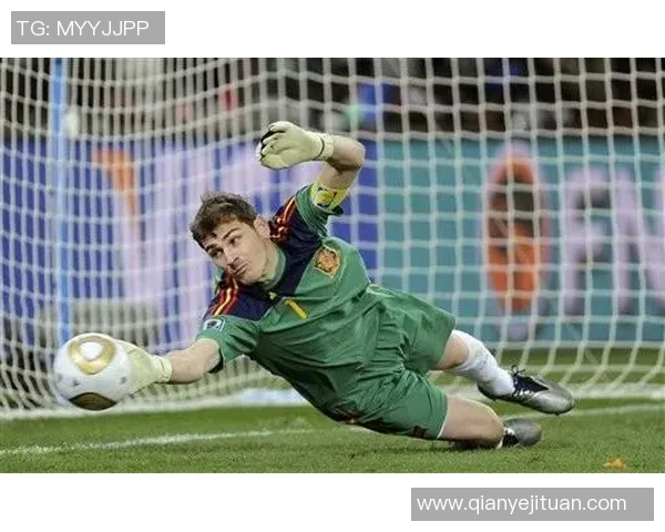 足球巨星赛场假摔现象探秘从竞技技巧到体育精神反思